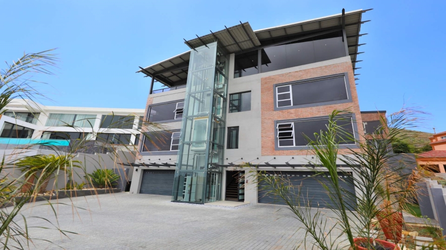 6 Bedroom Property for Sale in Plattekloof Western Cape